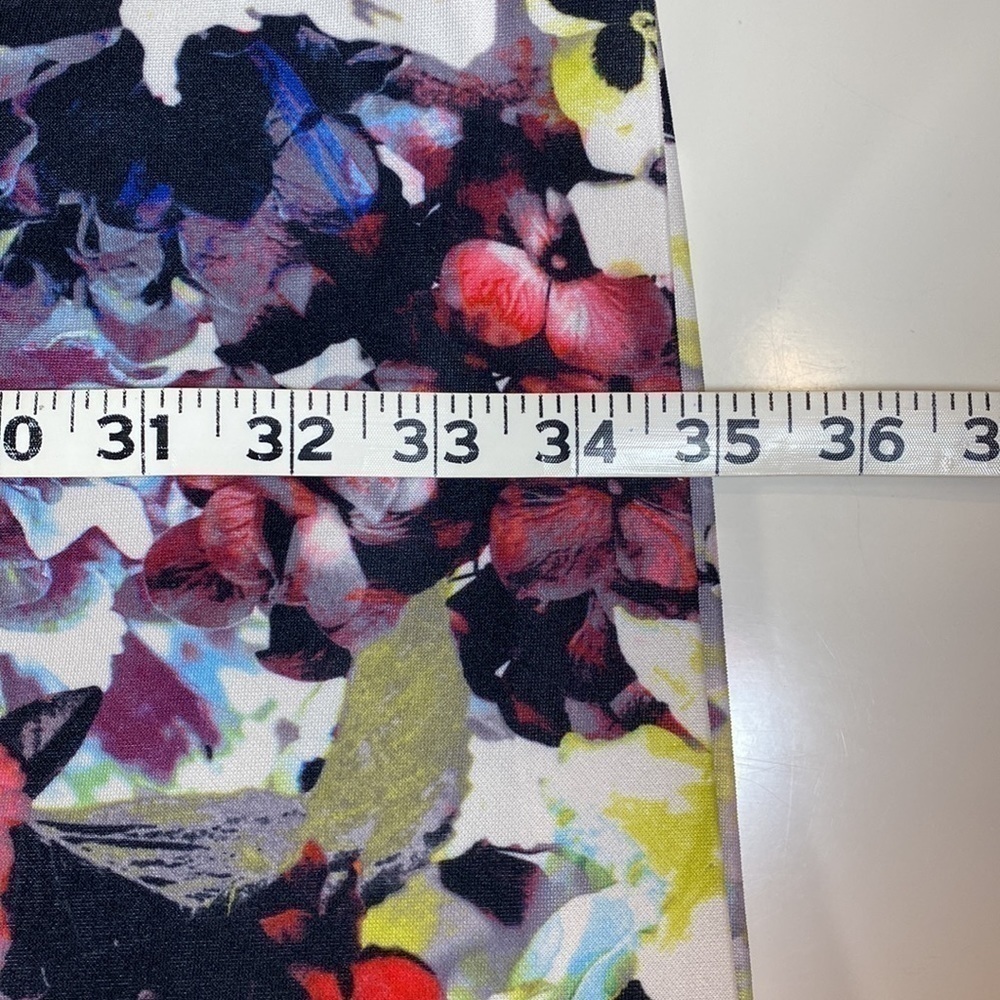 TAHARI Arthur Levine Floral Sheath Dress sz 8 - Picture 14 of 14